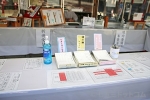鷲宮神社 社務所前に設置の御祈祷申込書と記入机の様子