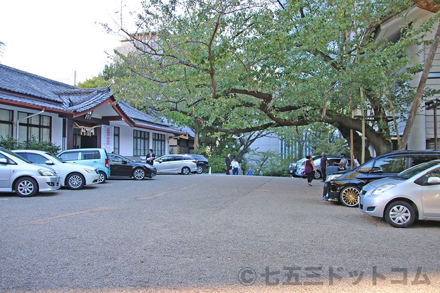 日枝神社 南神門手前の駐車場の様子