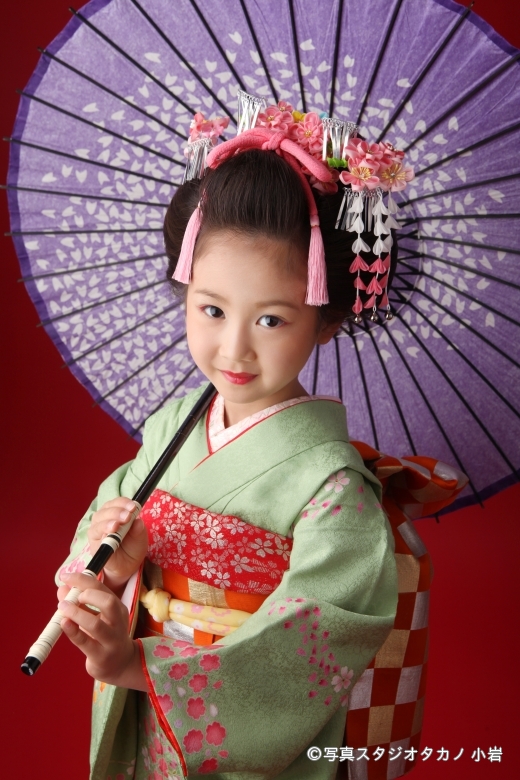 七五三 七歳女の子 素敵な日本髪での写真撮影です